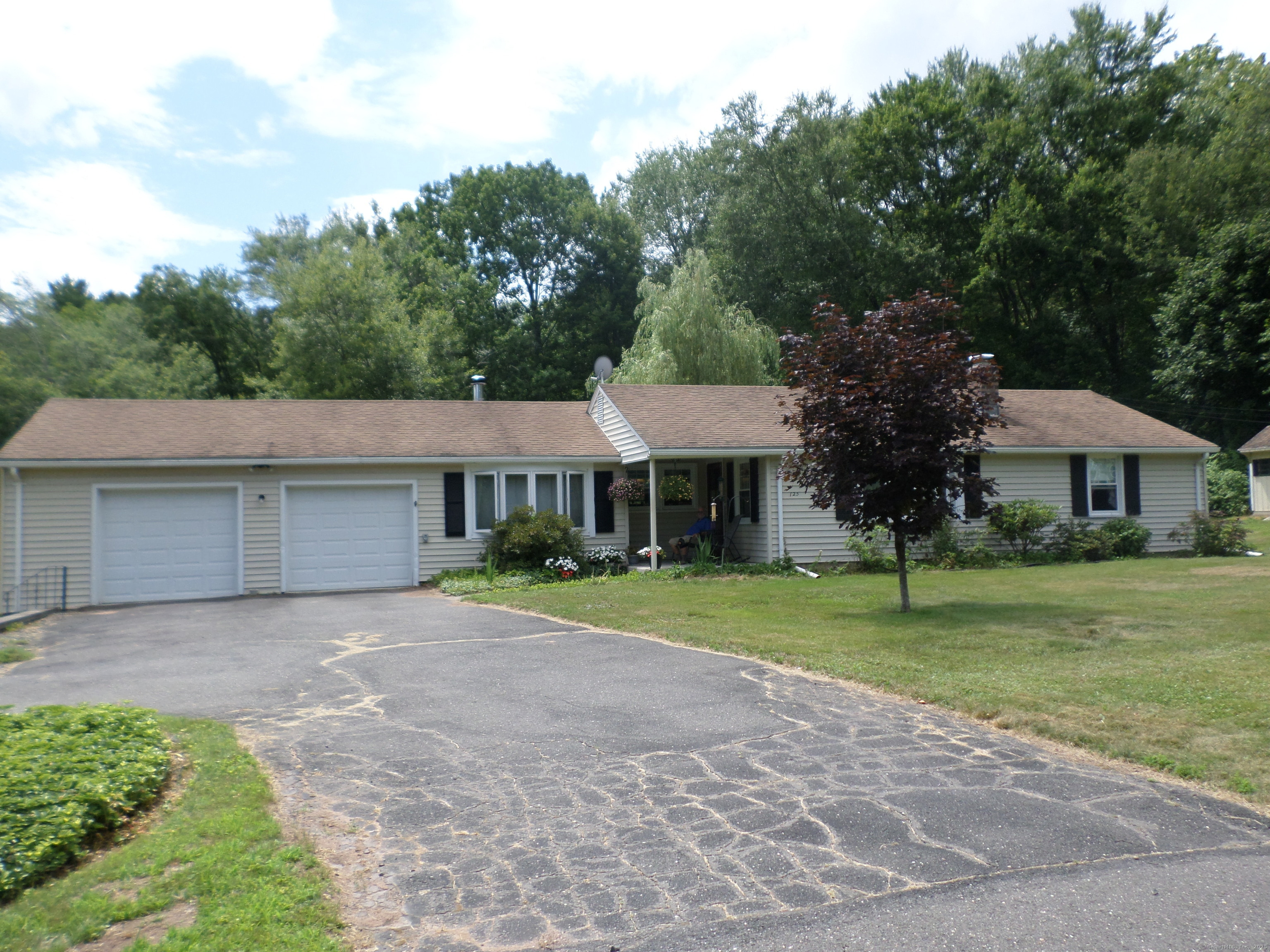 Property Photo: 125 South Road CT 06043