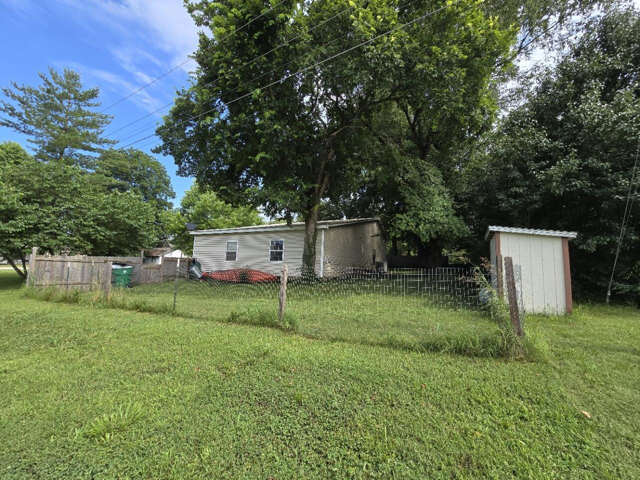 Property Photo: 445 Monroe Street MO 65791