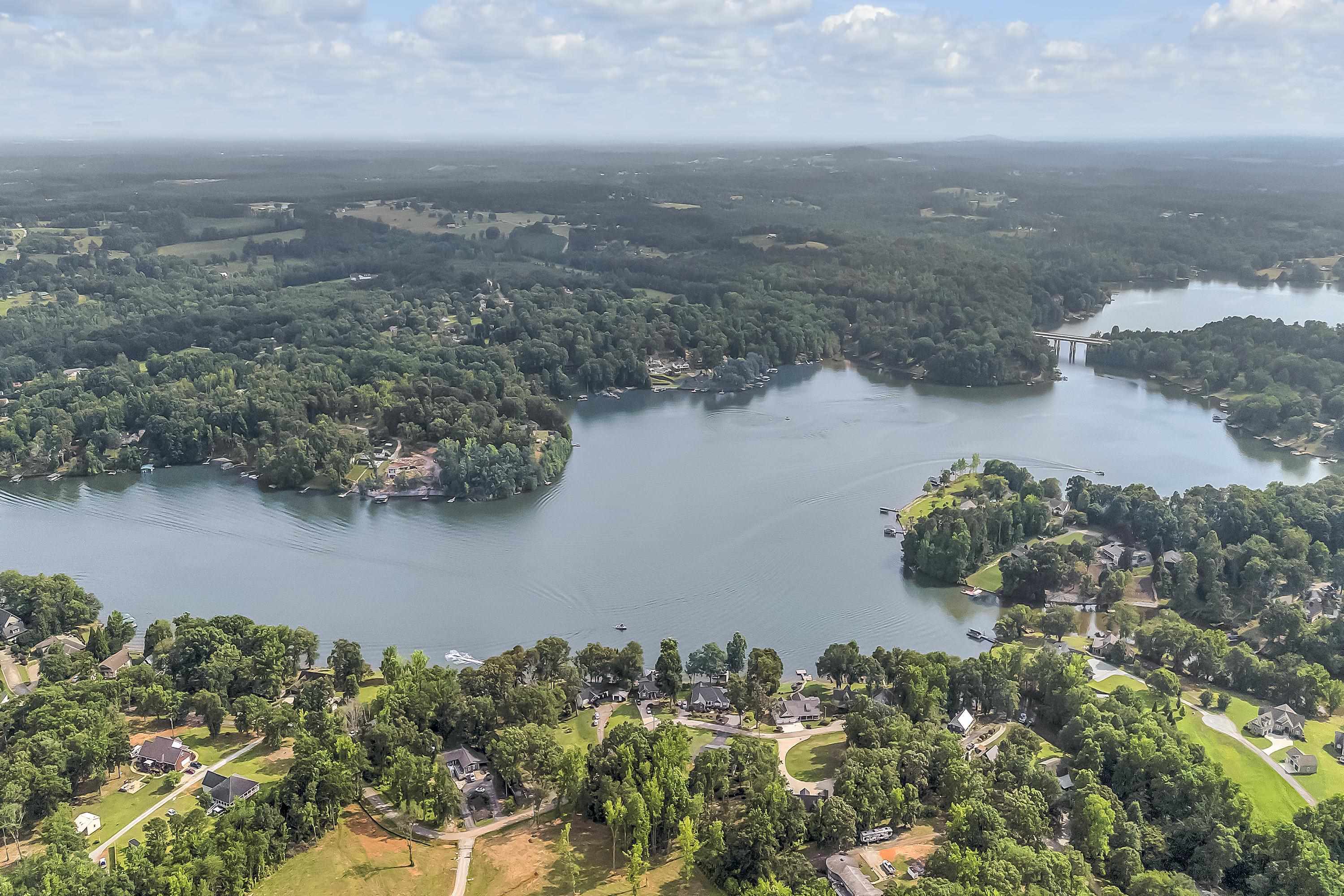 Property Photo: 983 Foster Road SC 29349