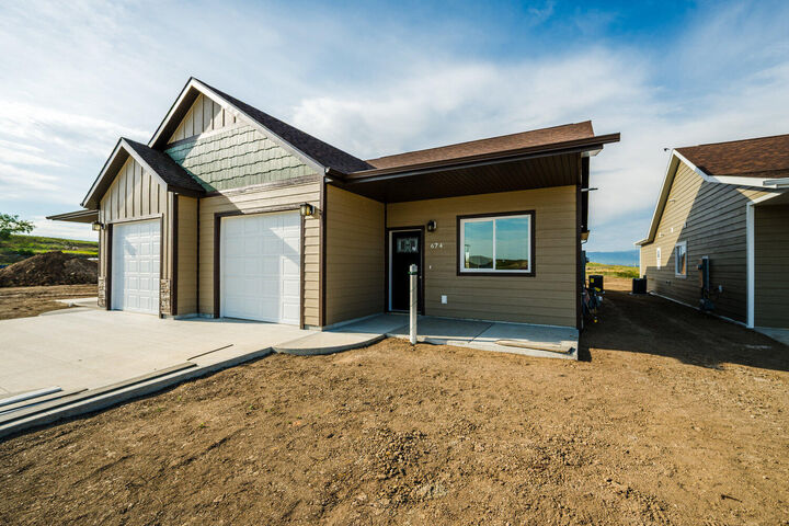 Property Photo:  674 Valley View Drive  WY 82801 