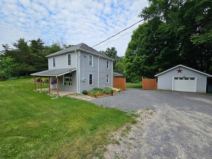 Photo de la propriété: 7993 Perth Road ON K0K 2L0