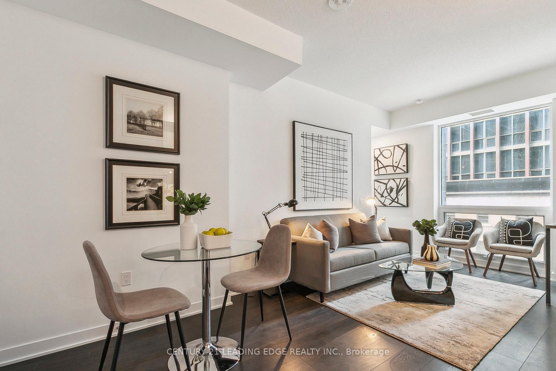 Property Photo:  115 Blue Jays Way 519  ON M5V 0N4 