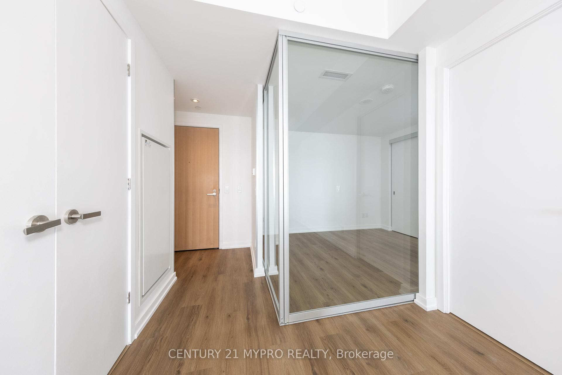 Photo de la propriété:  5 Soudan Avenue 2501  ON M4S 0B1 