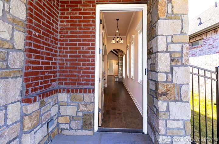 Property Photo:  3727 W Quantico Place  OK 74011 