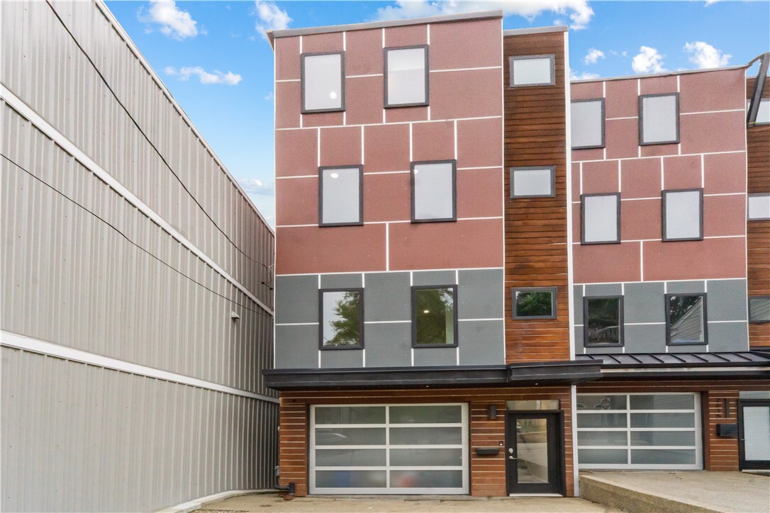 Property Photo: 2613 Stella St PA 15203