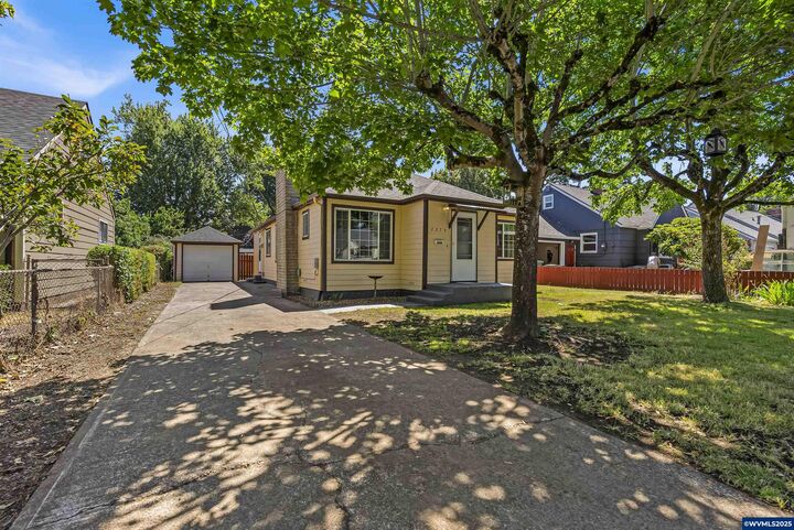2274 32nd Av NE  Salem OR 97301 photo
