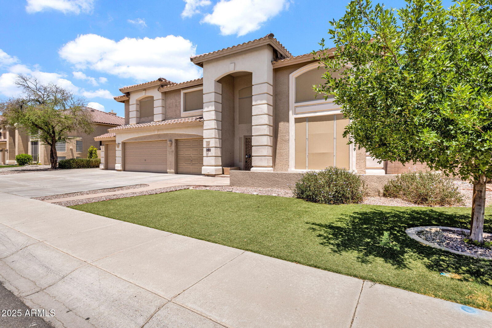 Property Photo:  1412 E Powell Way  AZ 85249 