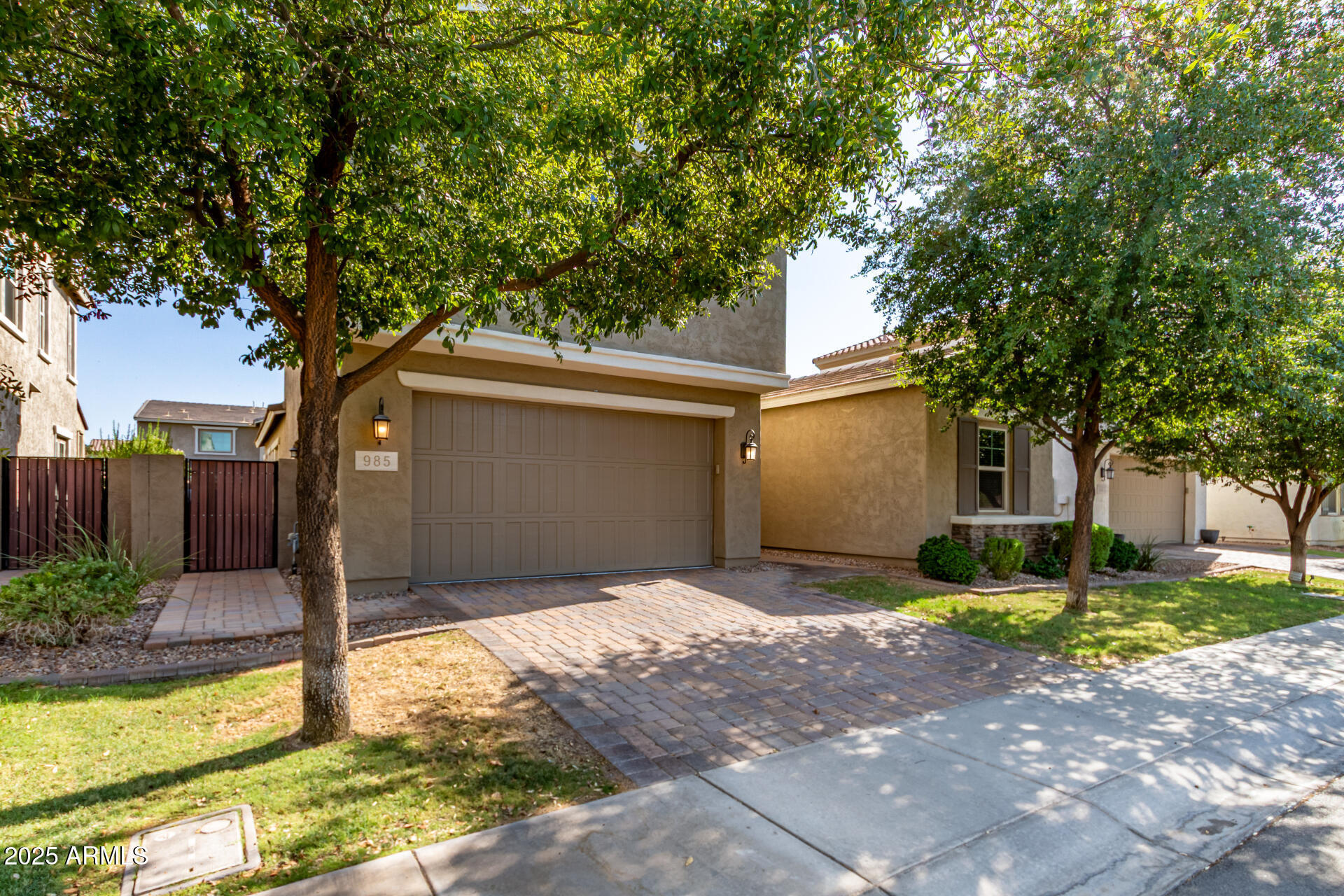 Property Photo: 985 W Zion Way AZ 85248
