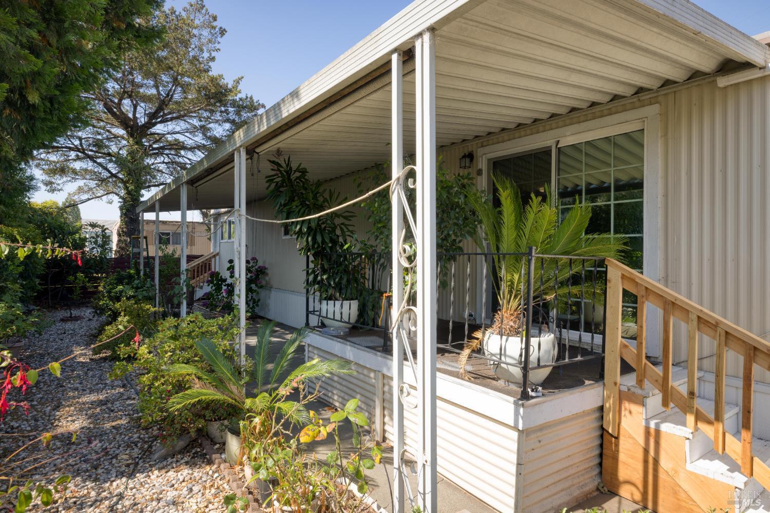 Property Photo:  2302 Squire Lane 40  CA 95404 