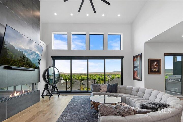 Property Photo: 752 Ashbourne Ln. ID 83616