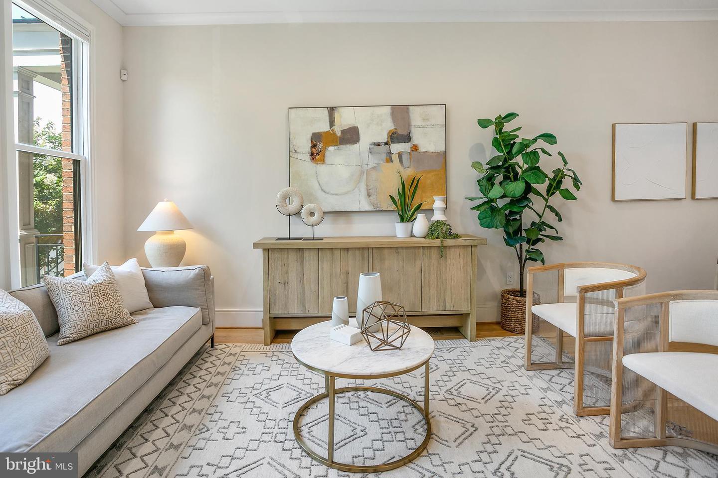 Property Photo: 420 13th Street SE DC 20003