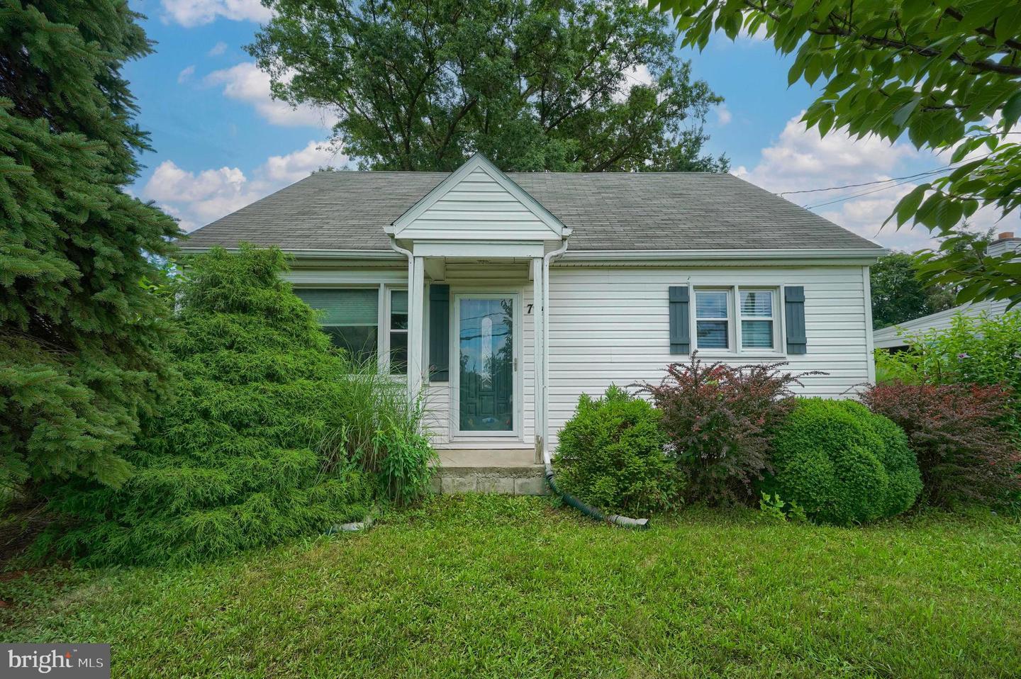 Property Photo: 794 Lancaster Avenue PA 17025