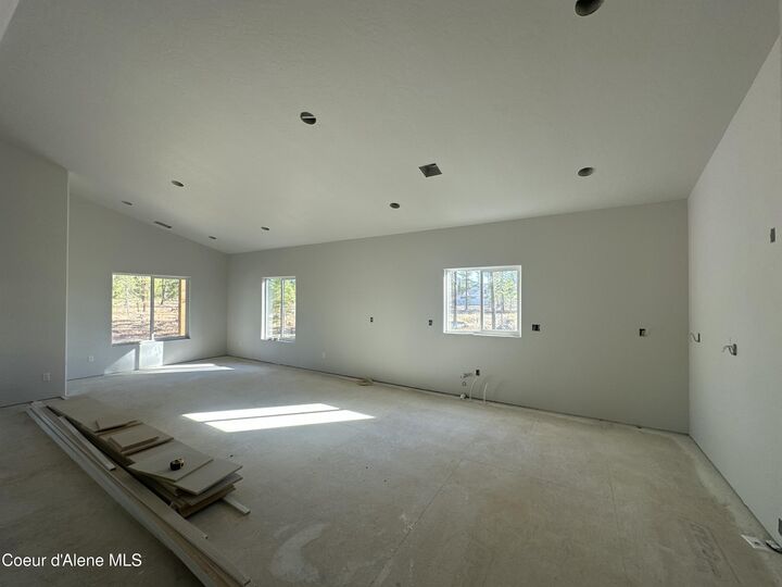 Property Photo:  53 Wallace Ln  ID 83804