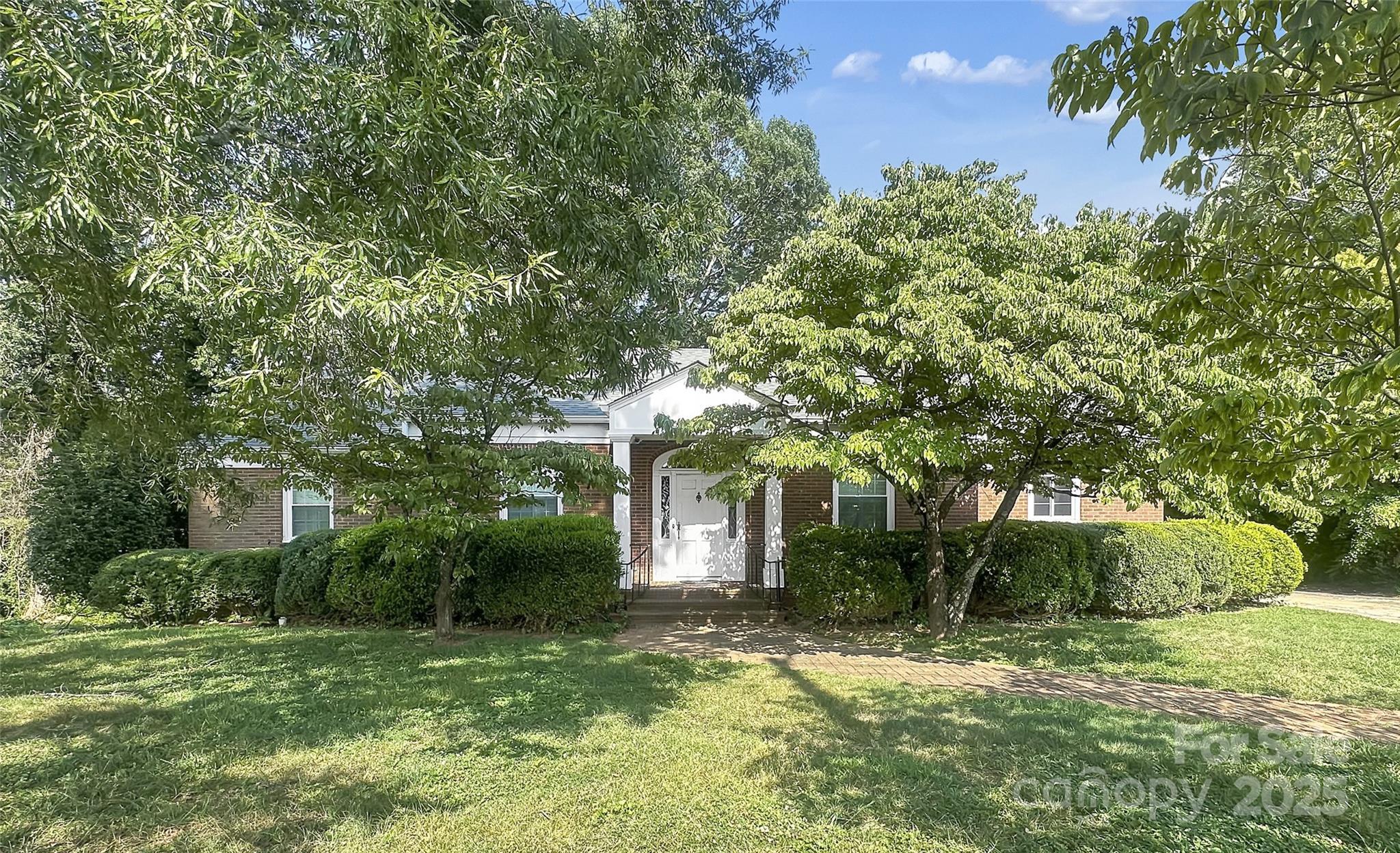 Property Photo:  208 N Gaston Street  NC 28086 