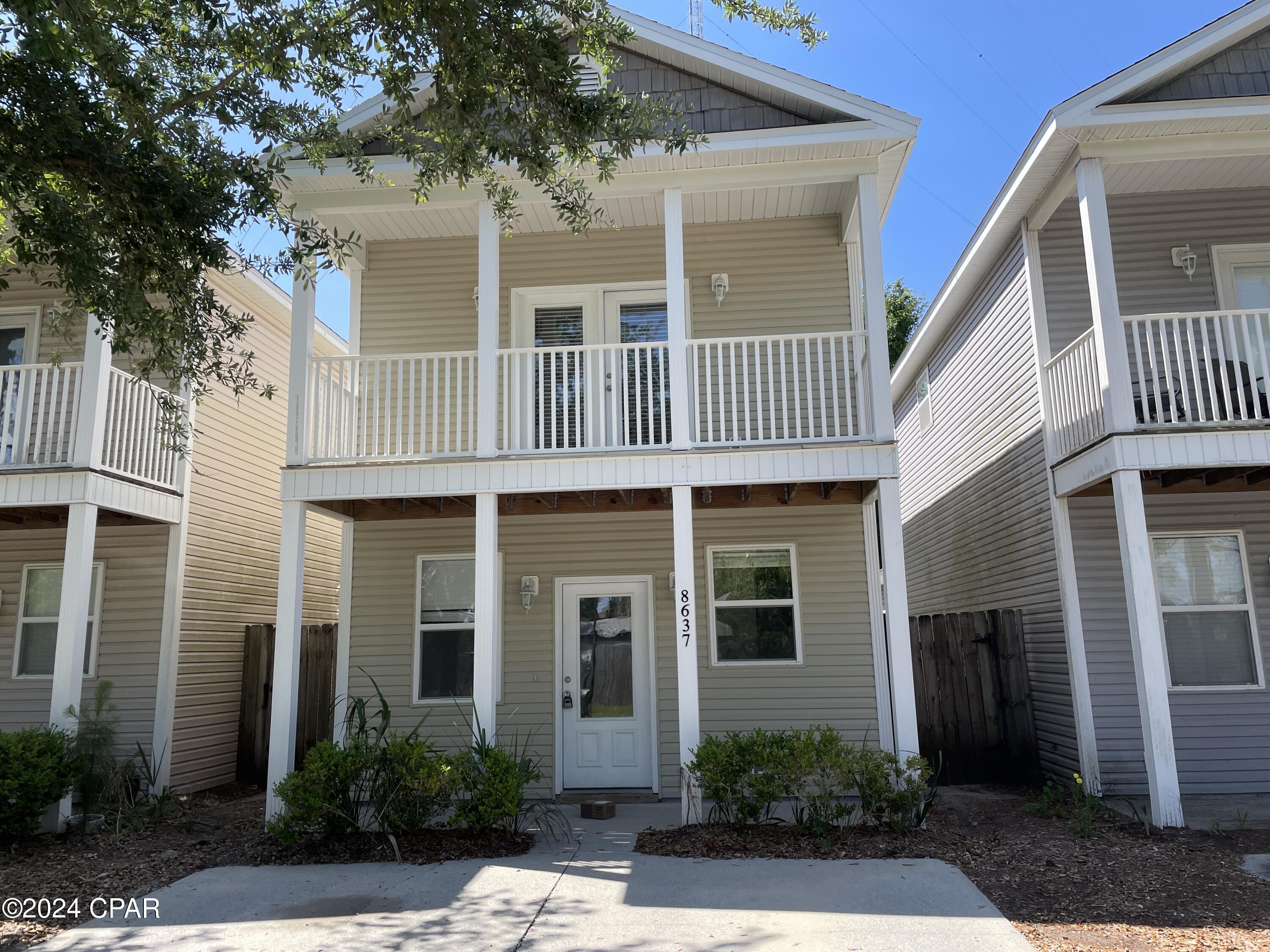 Property Photo: 8637 Marlin Place FL 32408