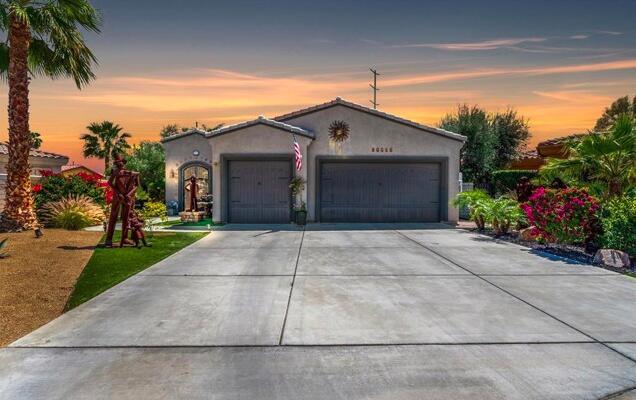Property Photo: 40518 Corte Placitas CA 92260