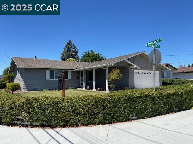 Property Photo: 7182 Burton St CA 94568