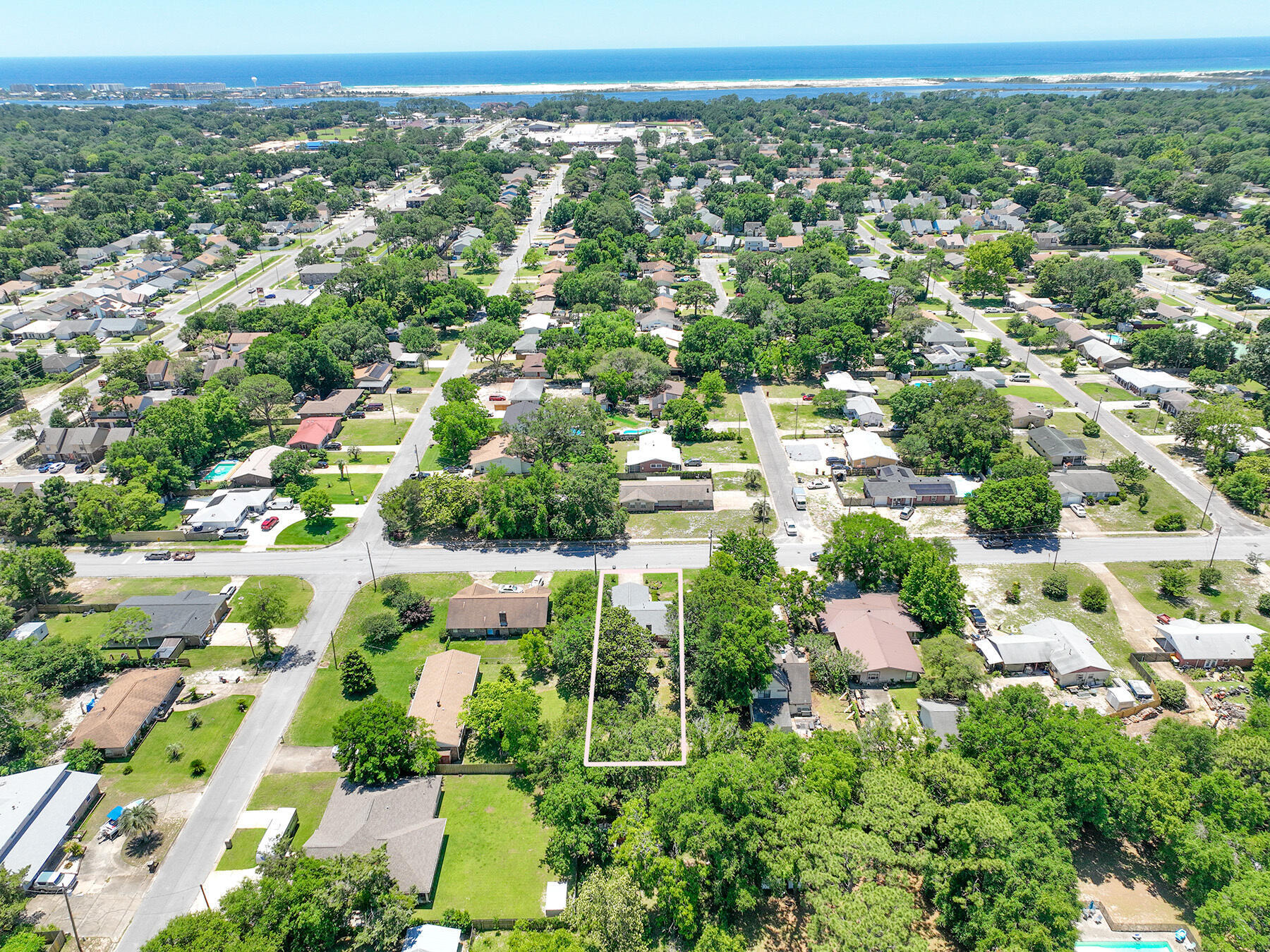 Property Photo: 407A NW Holmes Boulevard FL 32548