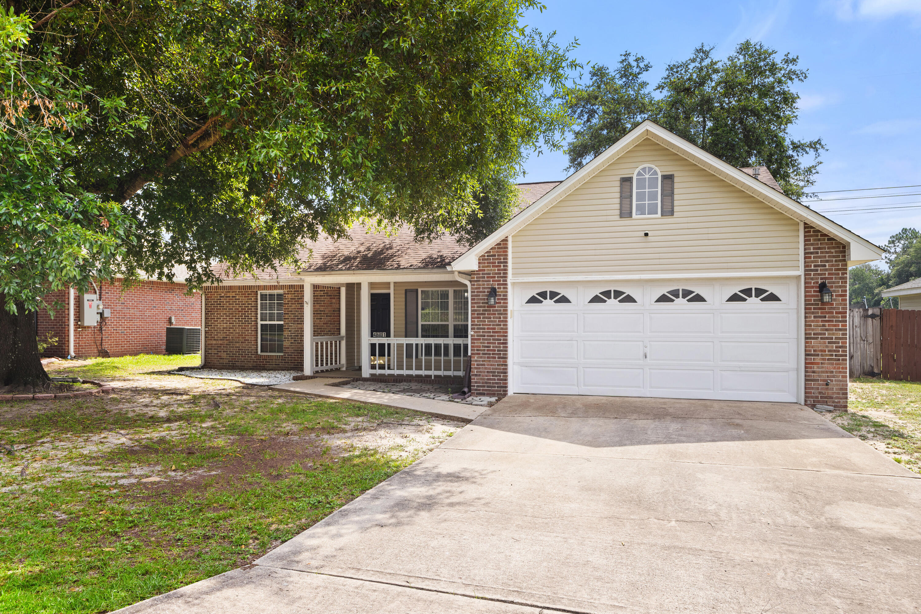 Property Photo: 4601 Top Flight Drive FL 32539