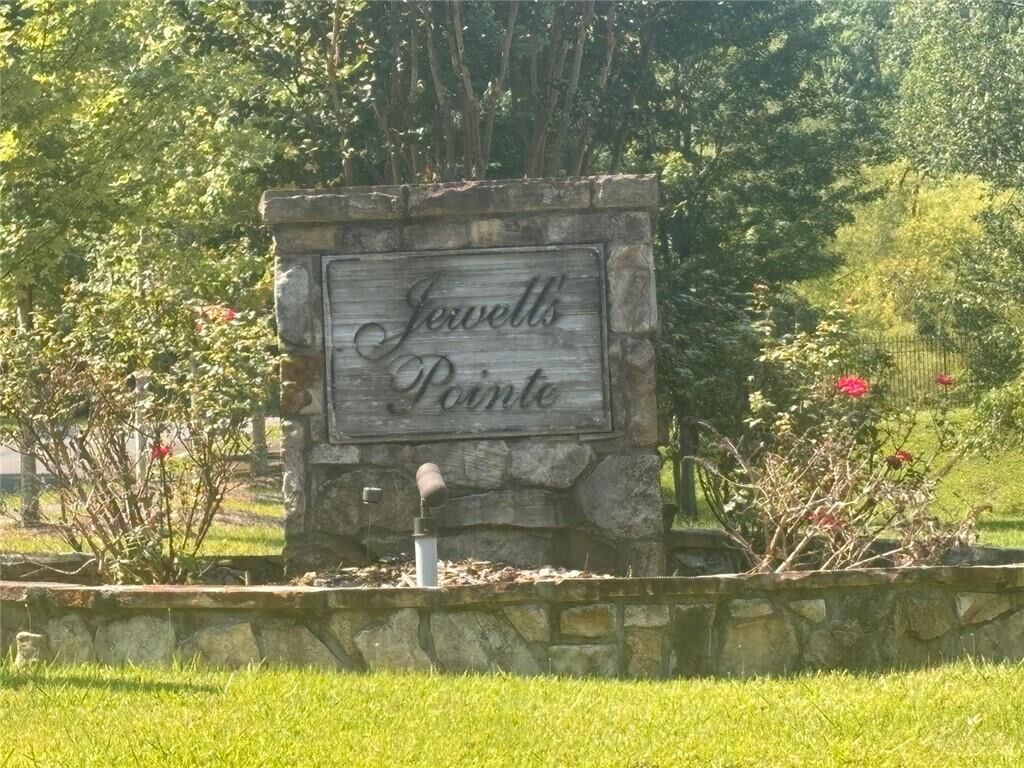 Property Photo: 13 Jewell Drive SE GA 30161
