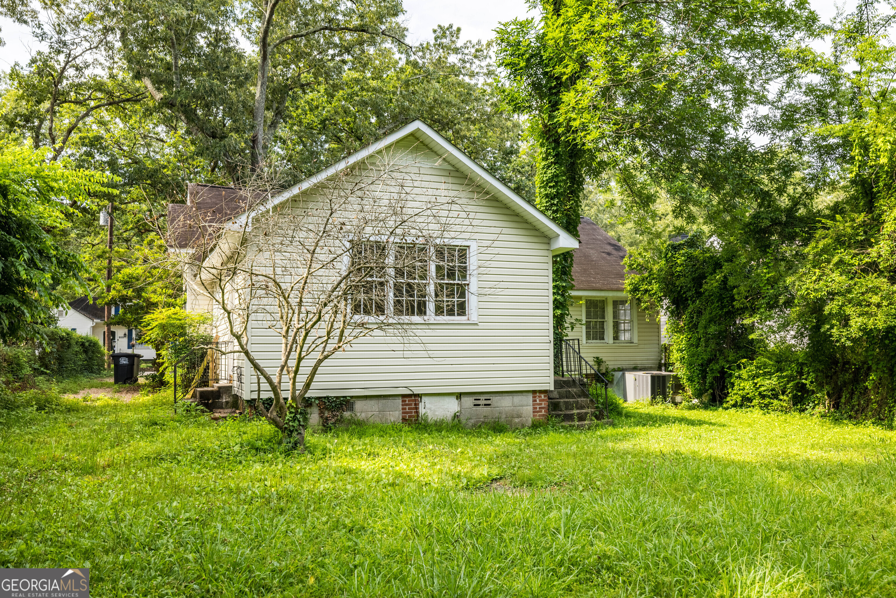 Property Photo: 204 Oakwood Street NW GA 30165