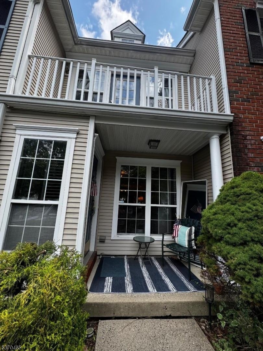 Property Photo: 24 Constitution Way Ondo NJ 07920