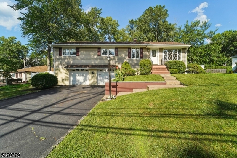 Property Photo: 33 Seneca Trl NJ 07470