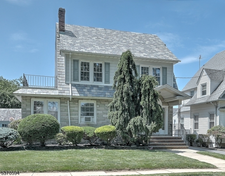 Property Photo: 1016 Byron Ave NJ 07208