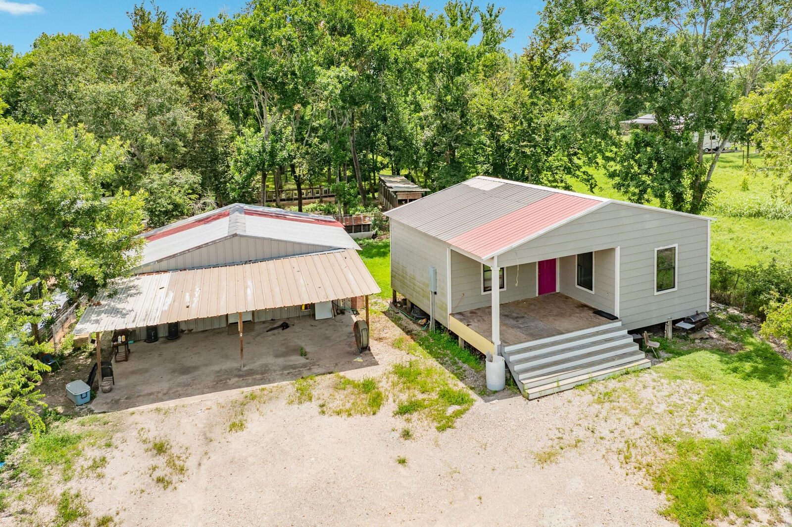 Property Photo: 2689 Cr-32 TX 77515