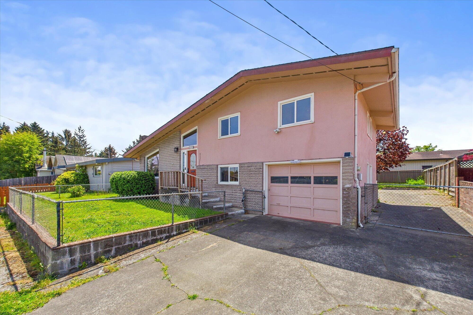 Property Photo: 670 Eureka Street CA 95503