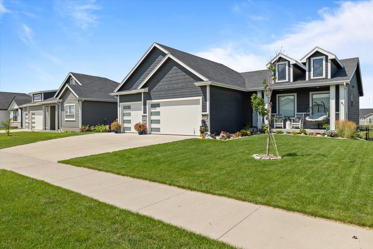 Property Photo:  3408 NW Reinhart Drive  IA 50023 