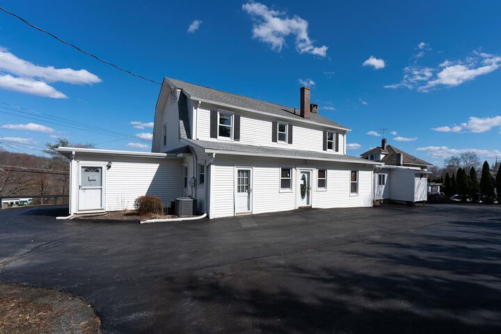 Property Photo:  105 Gleneida Avenue  NY 10512 