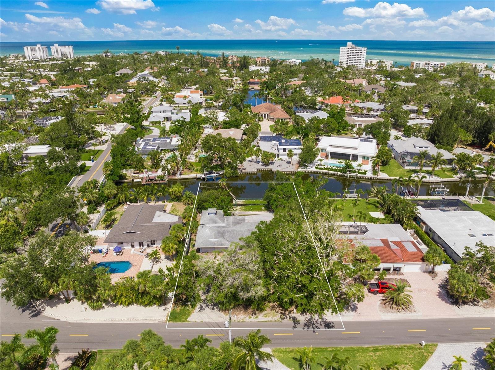 Property Photo: 4920 Higel Avenue FL 34242