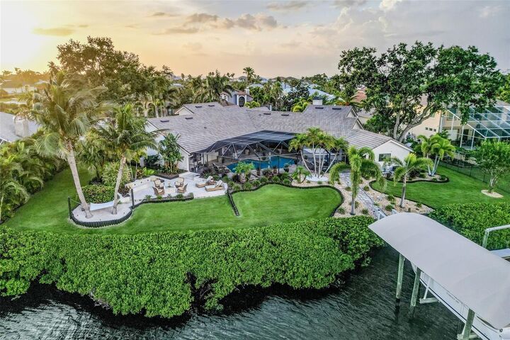 Property Photo:  6605 Seabird Way  FL 33572 