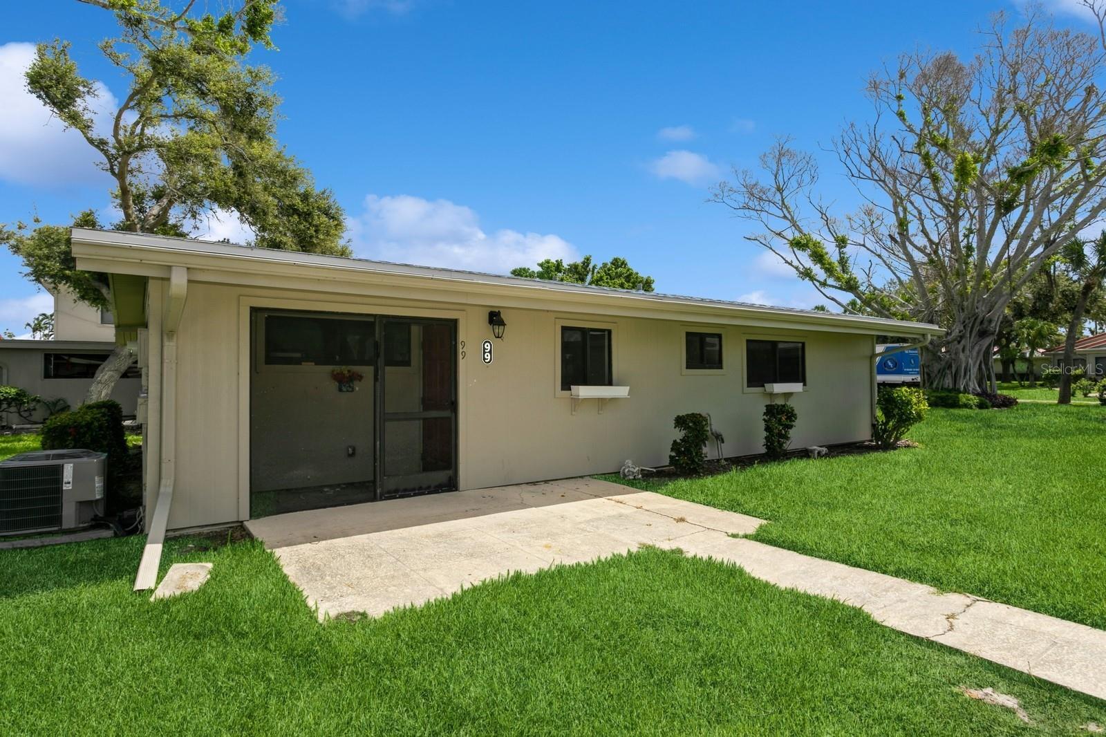Property Photo: 500 Park Boulevard S 99 FL 34285