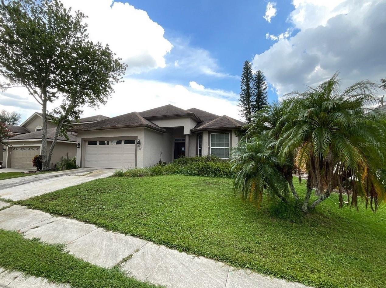 Property Photo: 2625 Queen Mary Place FL 32751