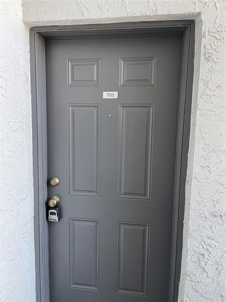 Property Photo: 1000 S Semoran Boulevard 703 FL 32792