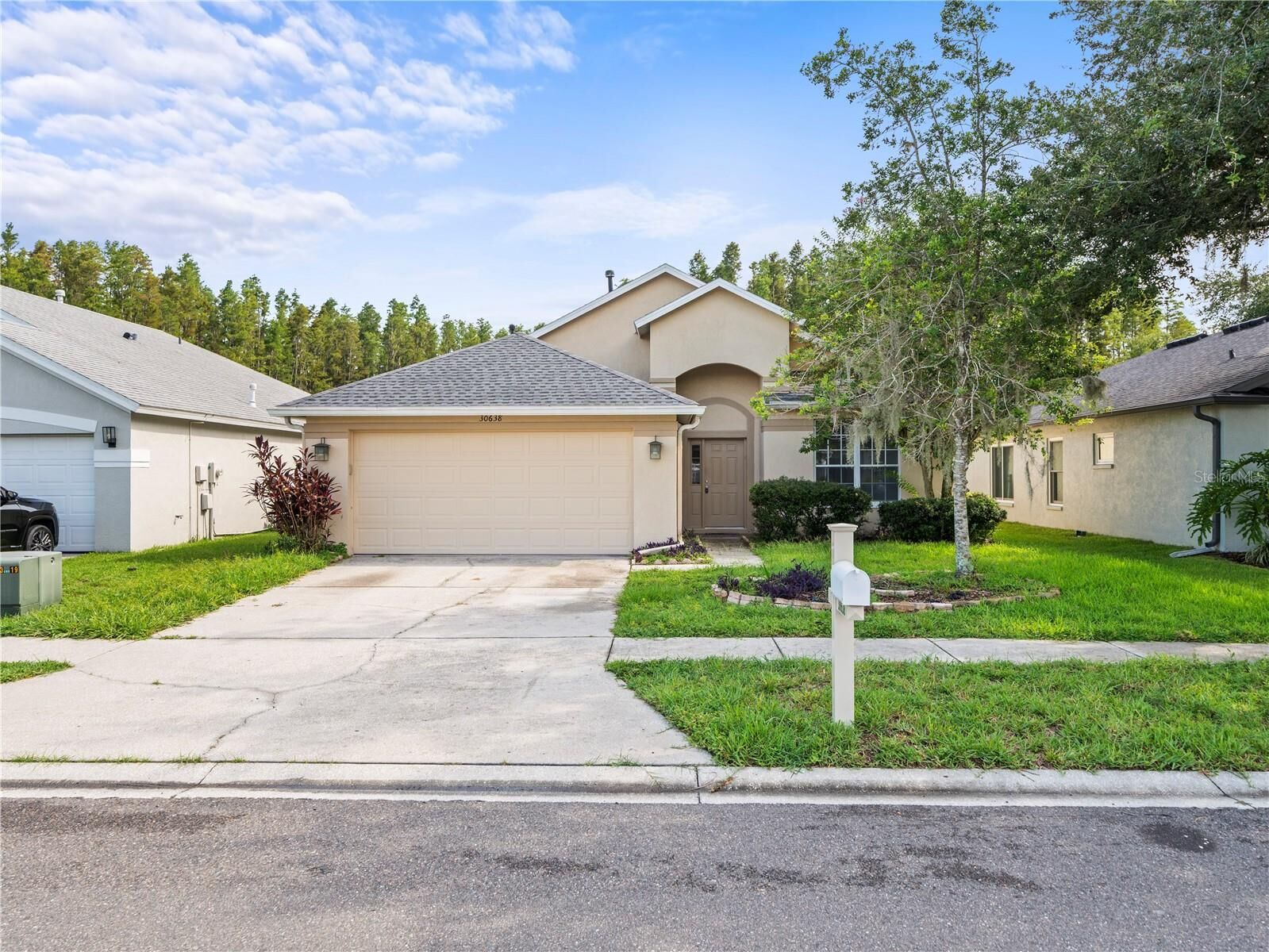 Property Photo: 30638 Nickerson Loop FL 33543