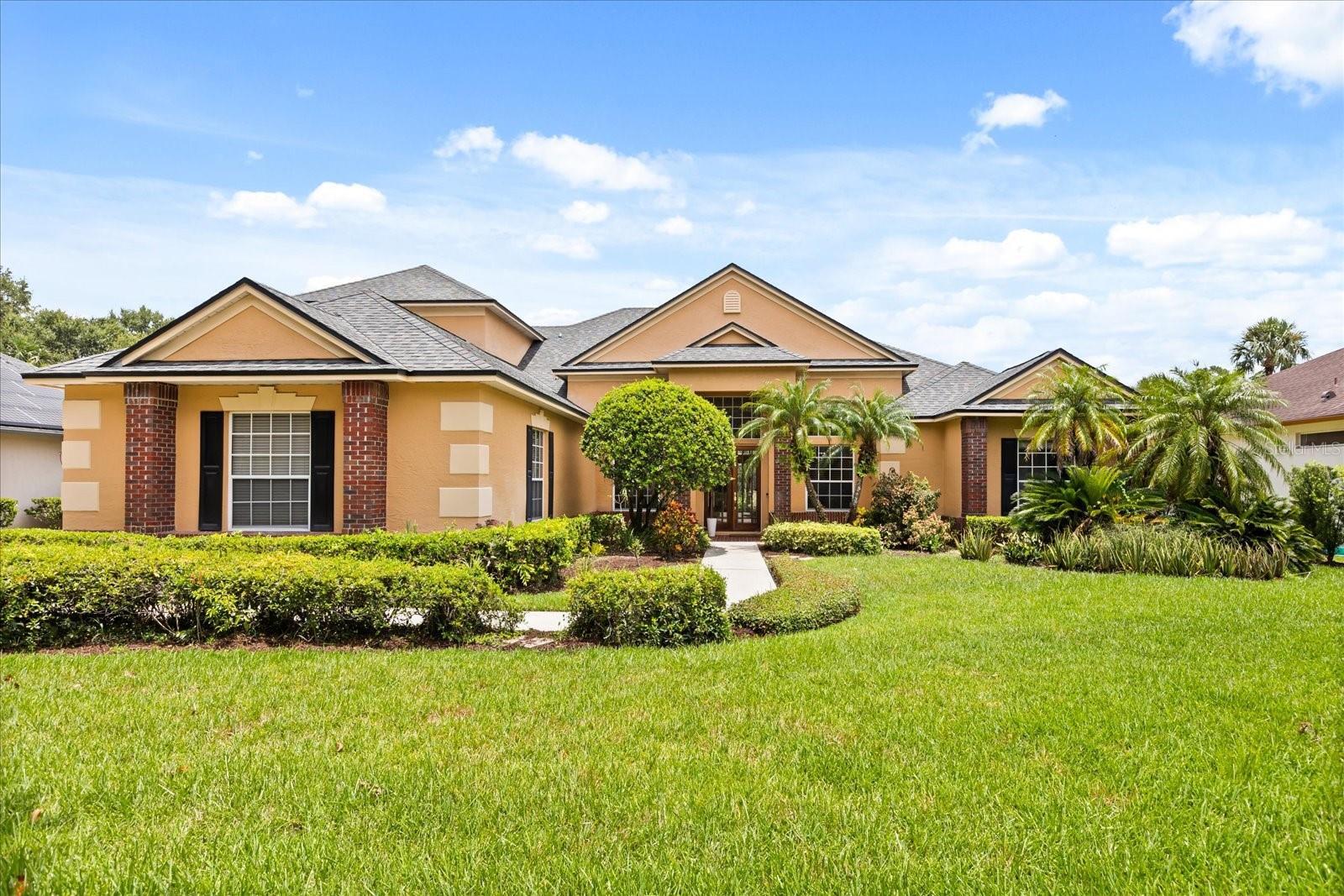 Property Photo:  213 Heatherwood Court  FL 32708 
