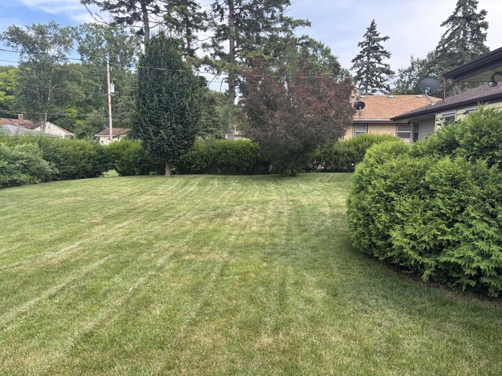Property Photo:  7658 N Delta Pl  WI 53223 