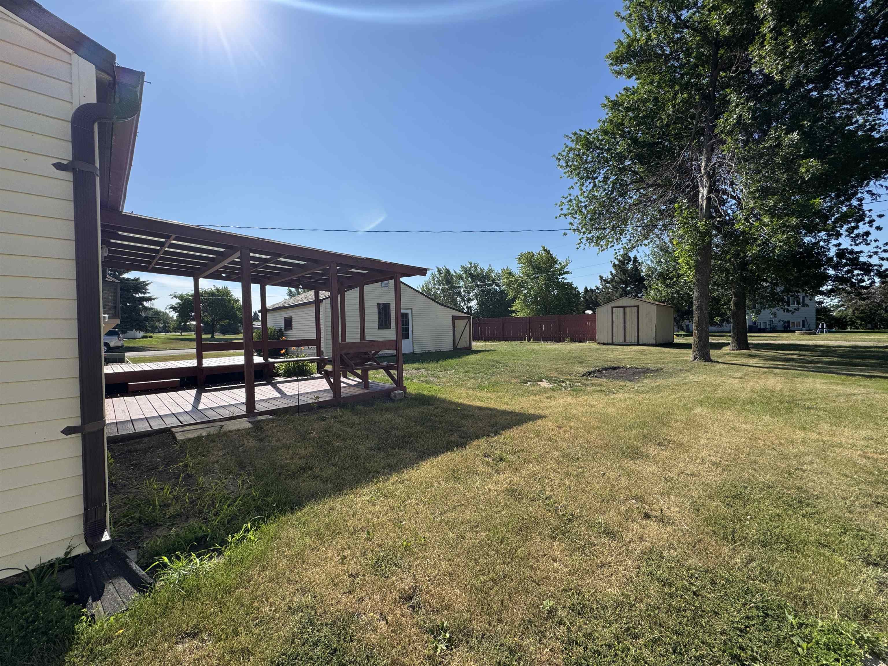 Property Photo: 330 SE 7th Ave ND 58784