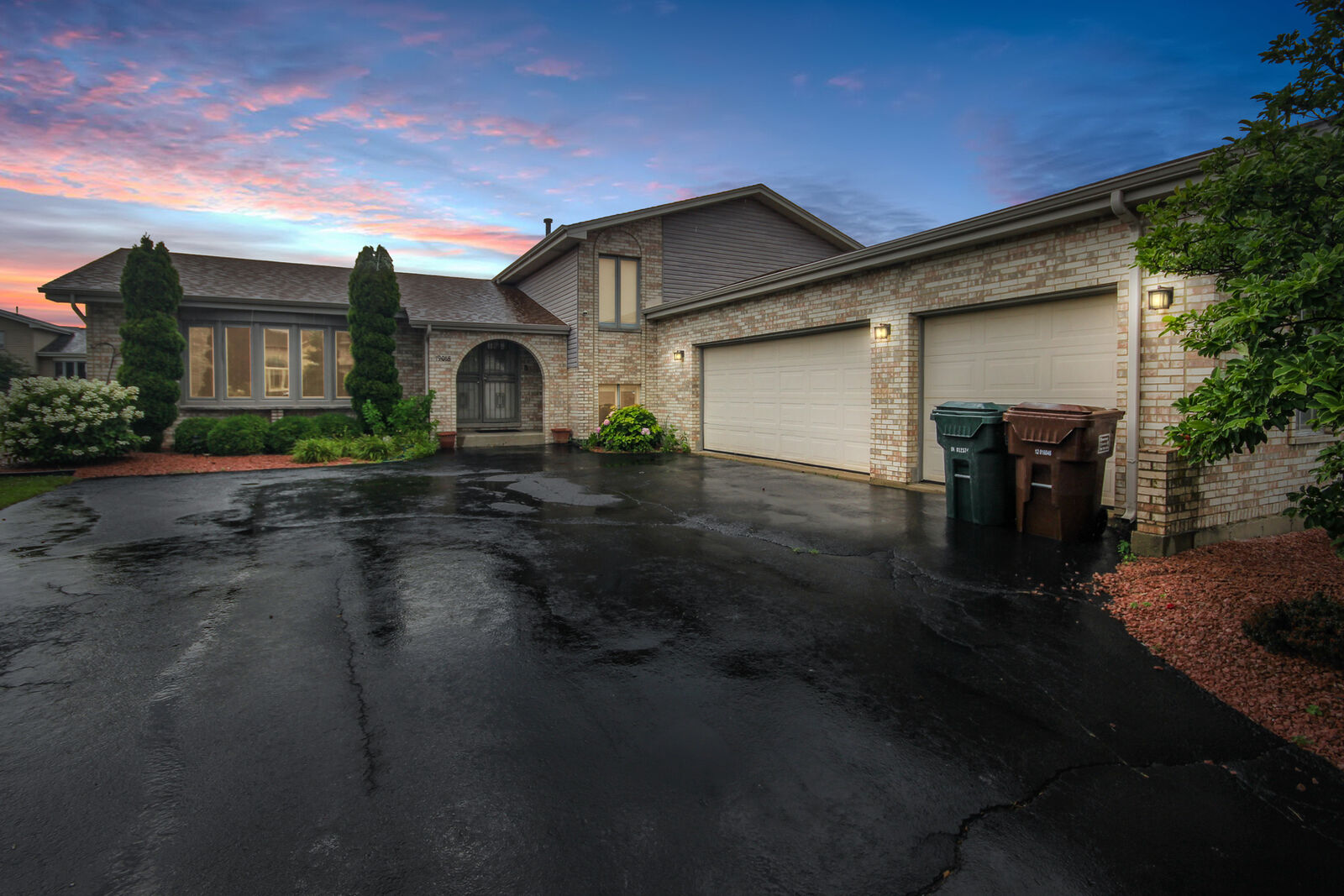Property Photo: 19018 Nightingale Lane IL 60478