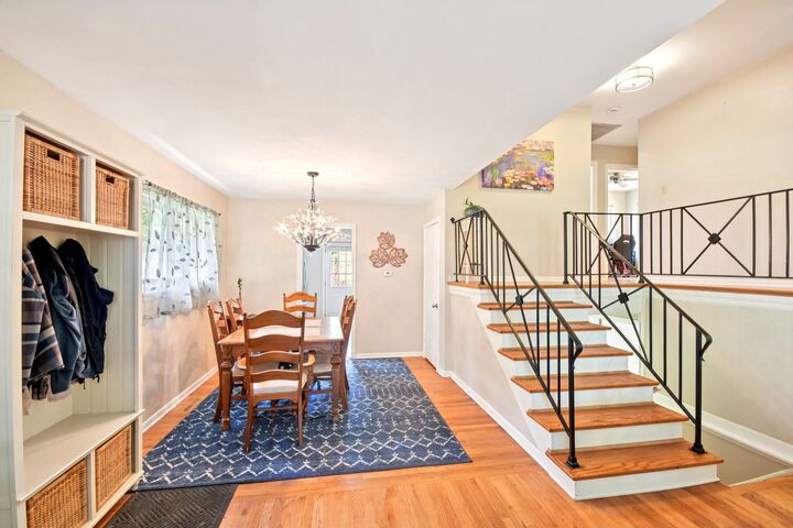Property Photo:  816 Appletree Lane  IL 60015 