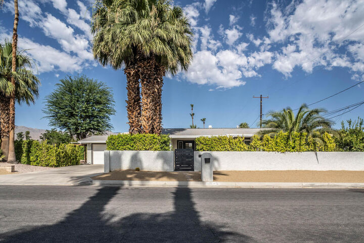 Property Photo:  45931 Panorama Drive  CA 92260 