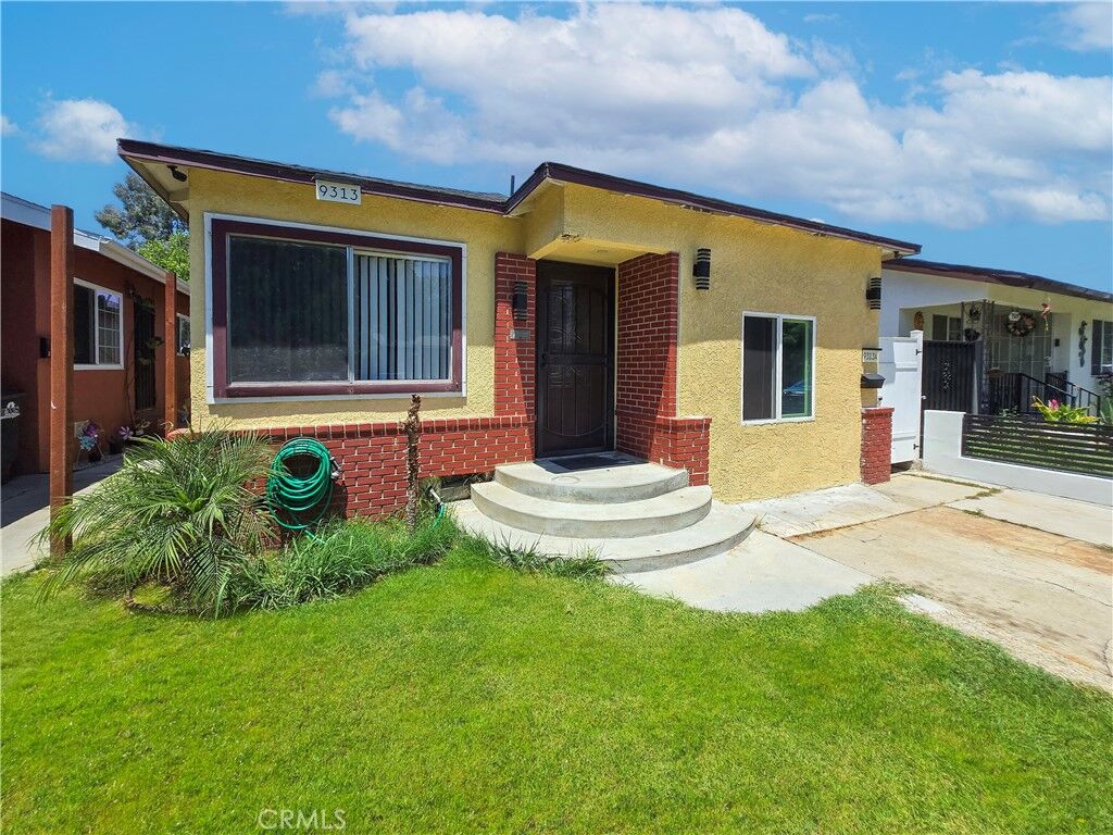 Property Photo:  9313 Dearborn Avenue  CA 90280 