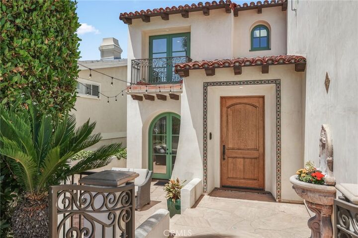 Property Photo: 1337 8th Street CA 90266