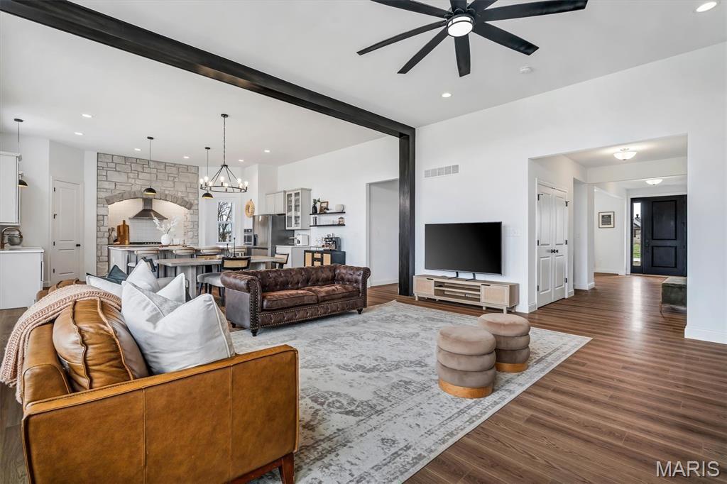 Property Photo: 213 Bluegrass Pasture Court MO 63385
