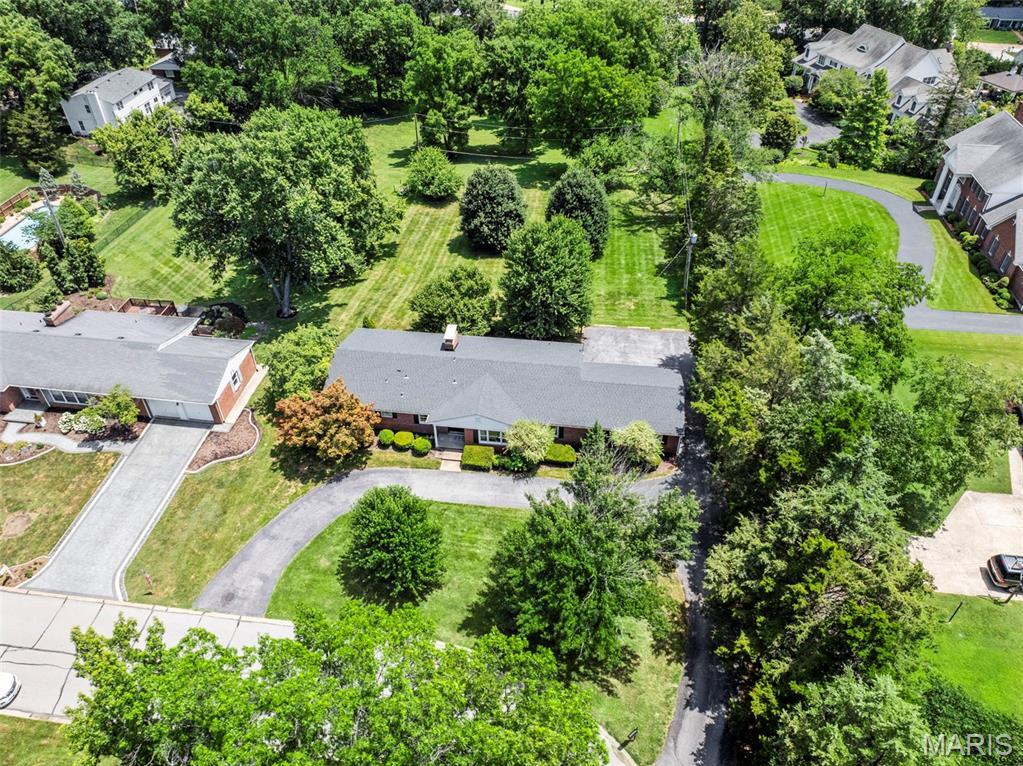 Property Photo: 1810 Gray Drive MO 63131