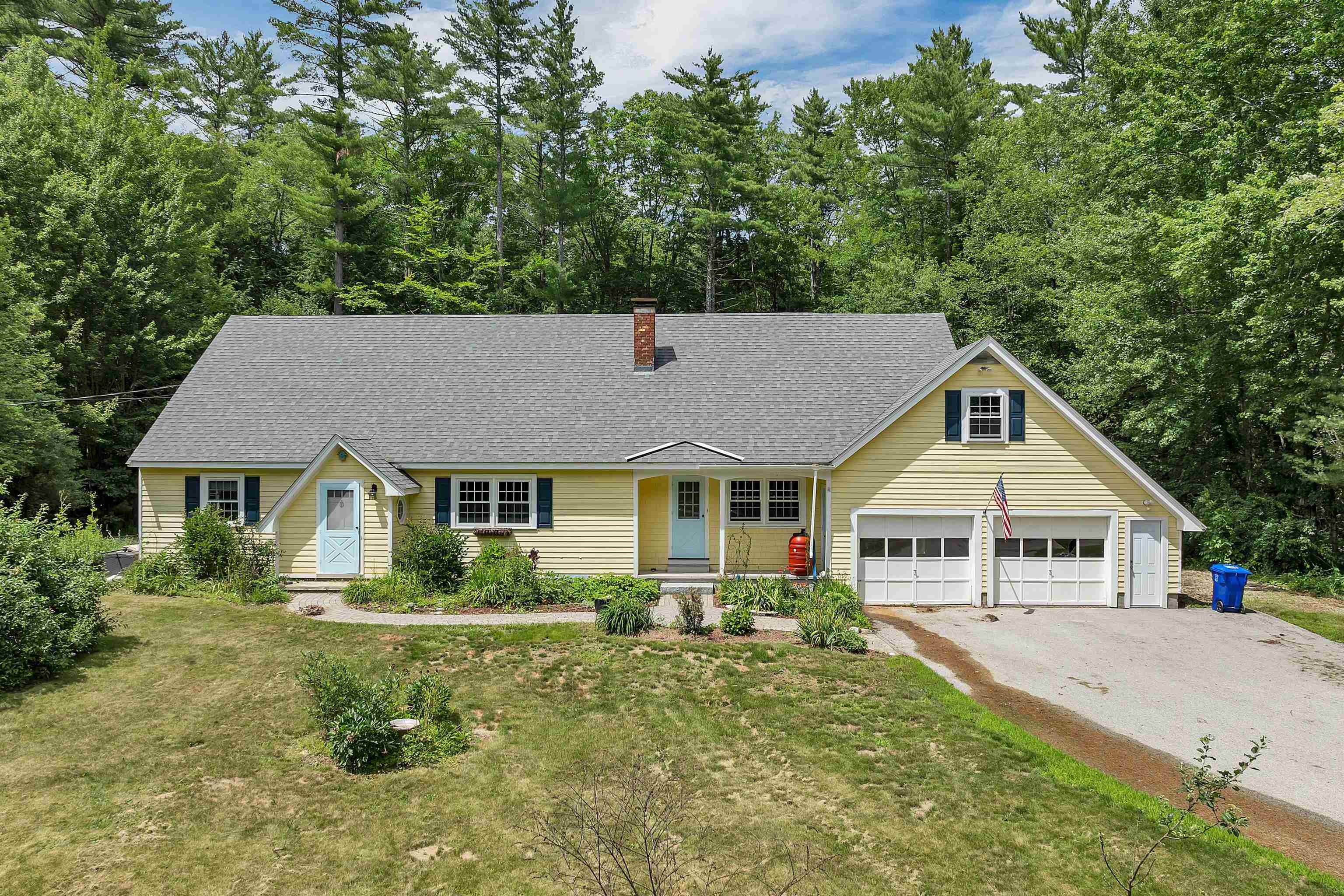 Property Photo: 1 Woodland Circle NH 03304