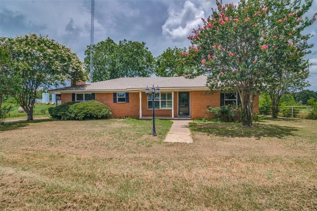 Property Photo: 3304 Vz County Road 1712 TX 75140